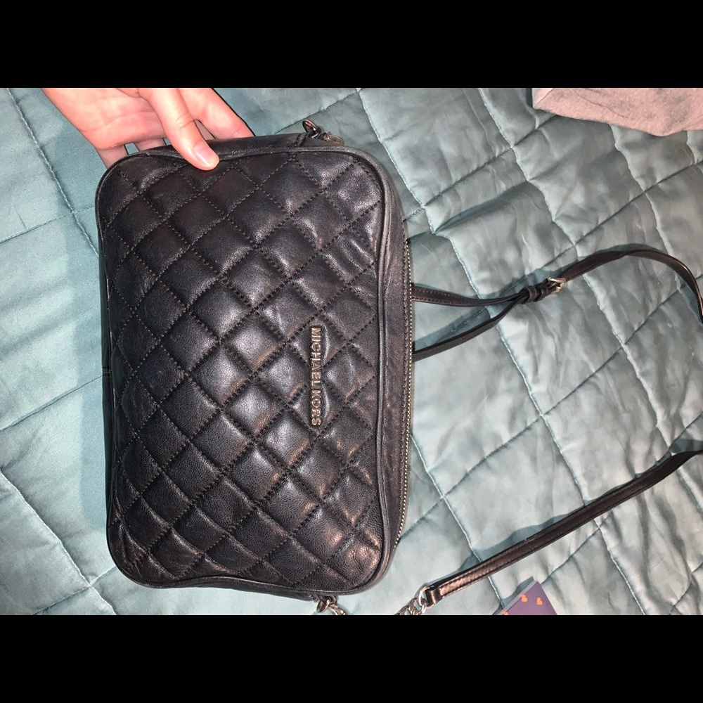Micheal kors crossbody